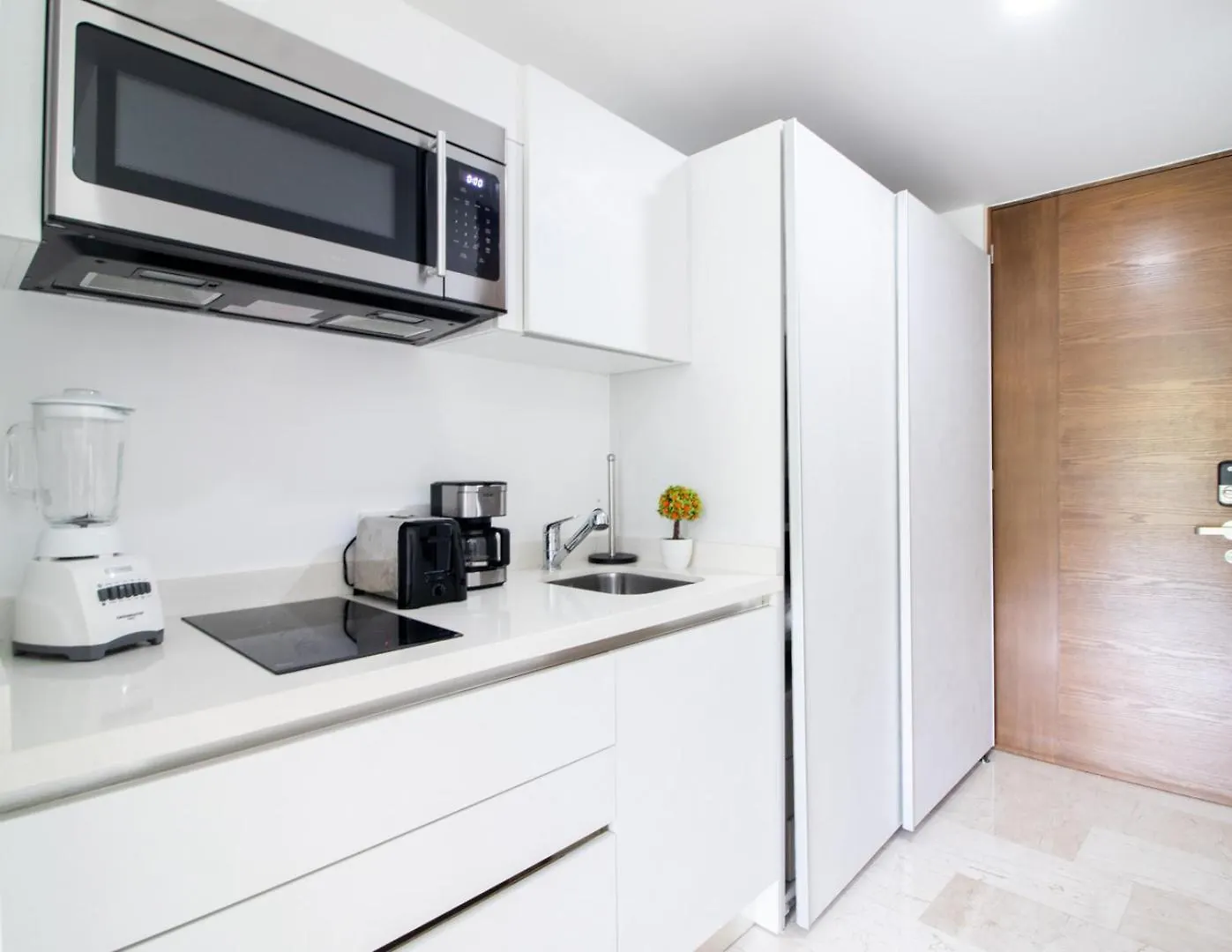 One Paralia Playa del Carmen 0*,