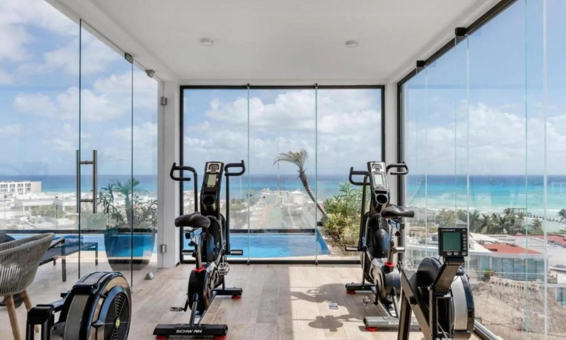 One Paralia Playa del Carmen
